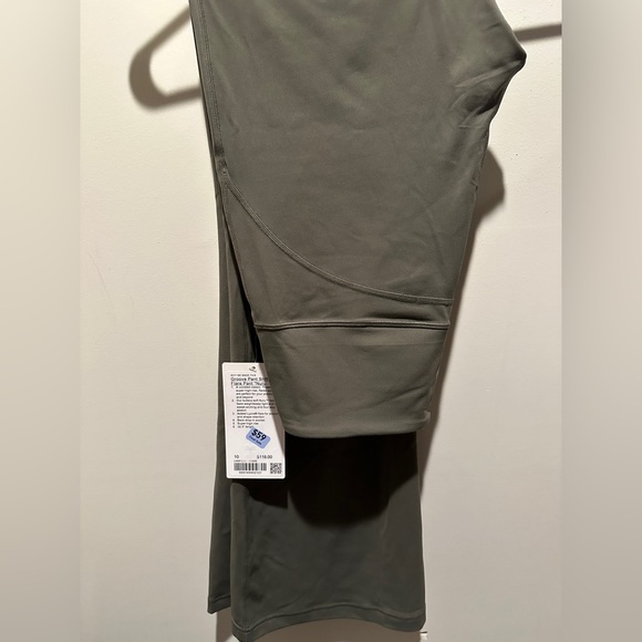 Lululemon groove shr flare pants nulu size 10 army green - Picture 3 of 3